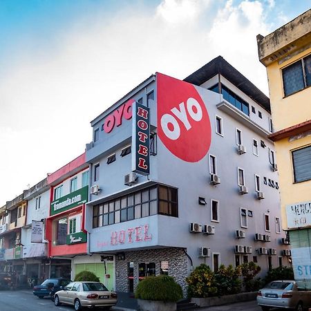 Oyo 1010 Skudai Hotel Екстериор снимка