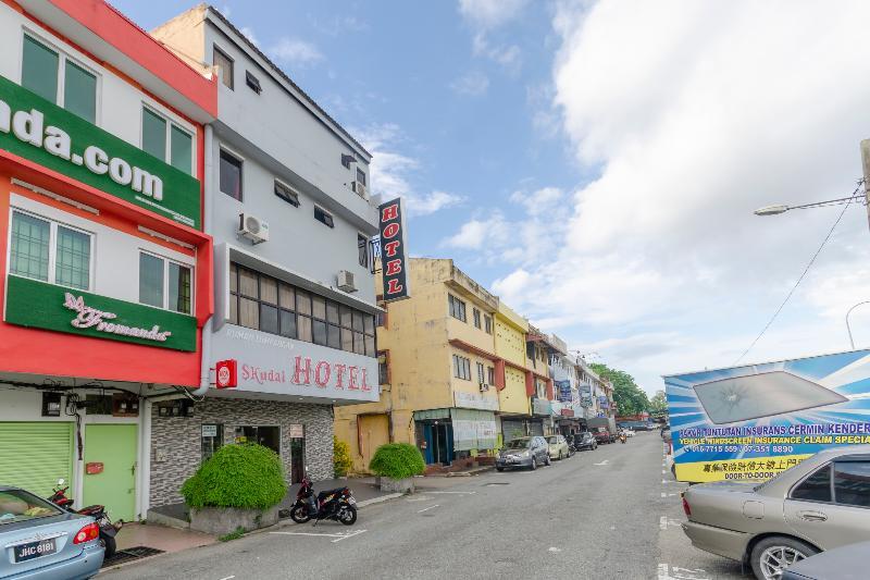 Oyo 1010 Skudai Hotel Екстериор снимка