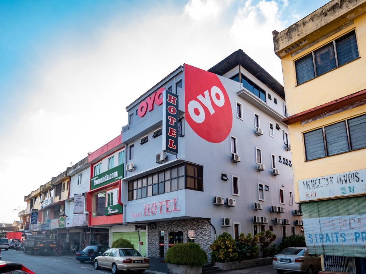 Oyo 1010 Skudai Hotel Екстериор снимка