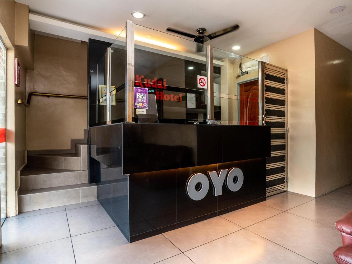 Oyo 1010 Skudai Hotel Екстериор снимка